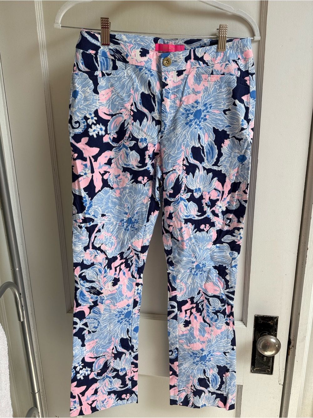 Lilly Pulitzer Navy Blue Pink Light Blue Floral Cropped Pants